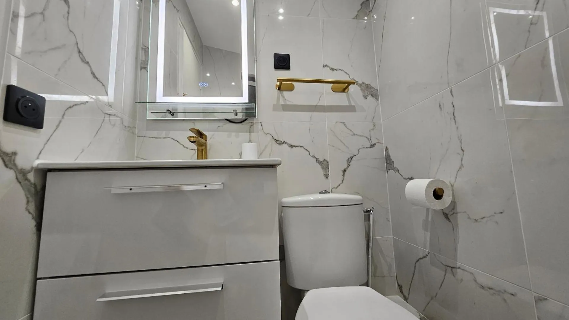 Highstay Arc De Triomphe باريس شقة